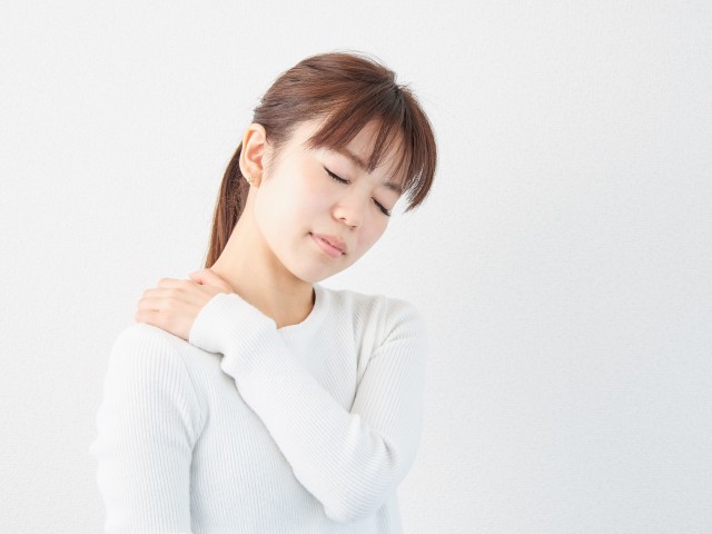 女性の肩こり